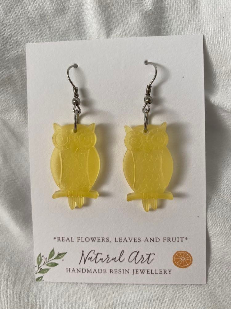 Resin Earrings Yellow Owls (RE.SGL.ML.D)