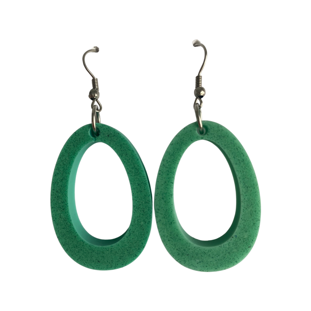 Resin Earrings Green Loops (RE.SGL.ML.D)